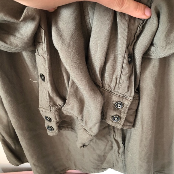 Torrid embroidered long sleeve button down shirt - Picture 3 of 9